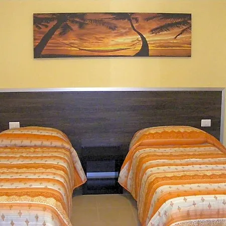 Freezone Bed & Breakfast 3*