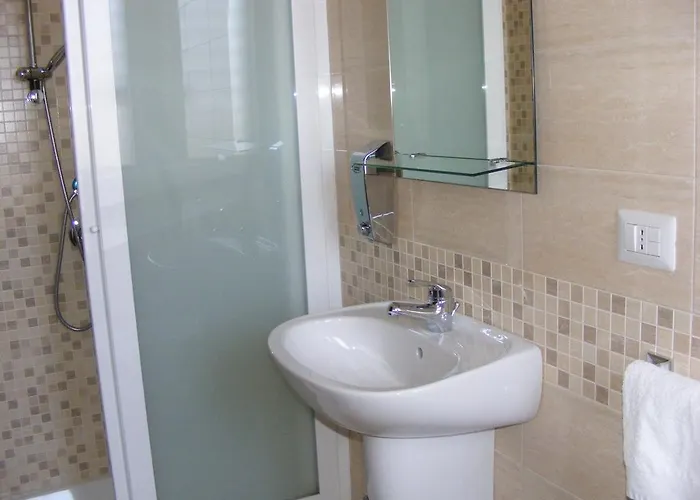 Freezone فندق مبيت وإفطار مودونيو