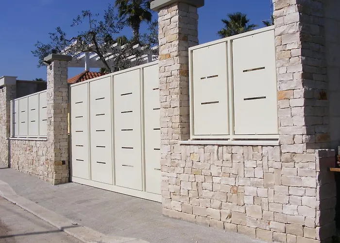 Freezone مودونيو